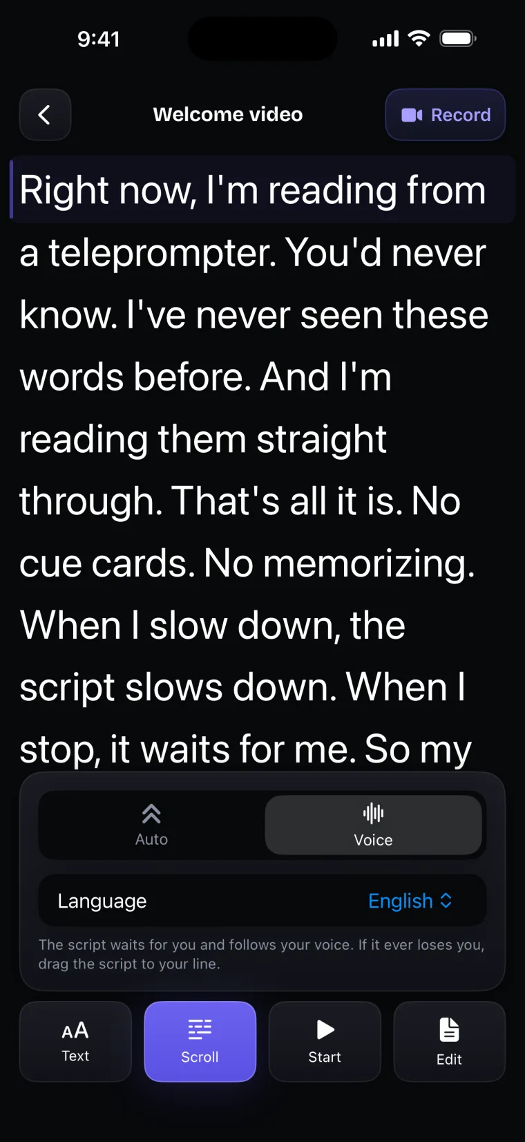 The prompter's Scroll panel set to Voice, with the language the app listens for.